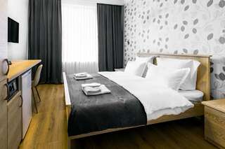 Отель Hotel Caucasus Borjomi Боржоми Стандартный двухместный номер с 1 кроватью-1
